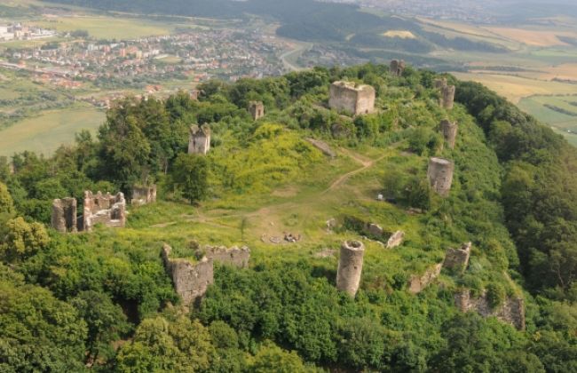Nezamestnaní sa zapoja do záchrany slovenských hradov