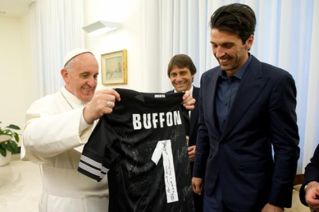 Turínčania objavili na návšteve u pápeža fanúšikov Juventusu