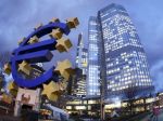 Zmiernil sa pokles podnikateľskej aktivity v eurozóne
