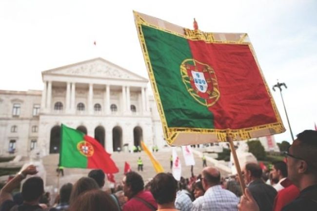 Predčasné voľby chce až 60 percent Portugalcov