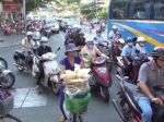 Video: Obyčajná križovatka vo Vietname