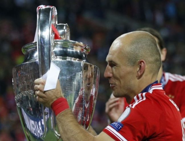 Arjen Robben neopustí Bayern ani po príchode Guardiolu