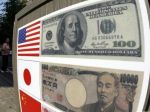 Dolár klesol voči jenu, franku aj oproti euru