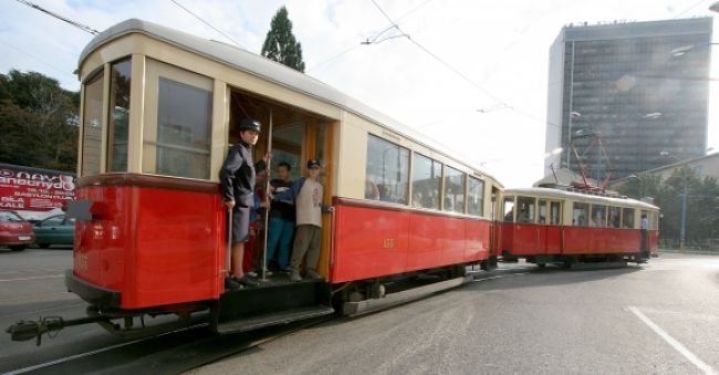 V piatok bude v Bratislave jazdiť historická električka