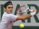 Roger Federer v Paríži presvedčivo postúpil cez Benneteaua