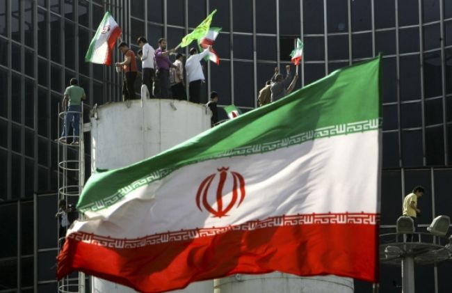 Kandidatúru za prezidenta v Iráne si rozmyslel ďalší politik