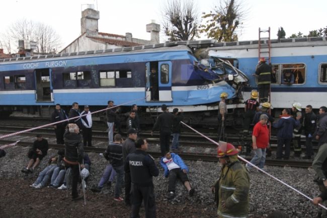 V Argentíne sa zrazili vlaky, nehoda si vyžiadala obete