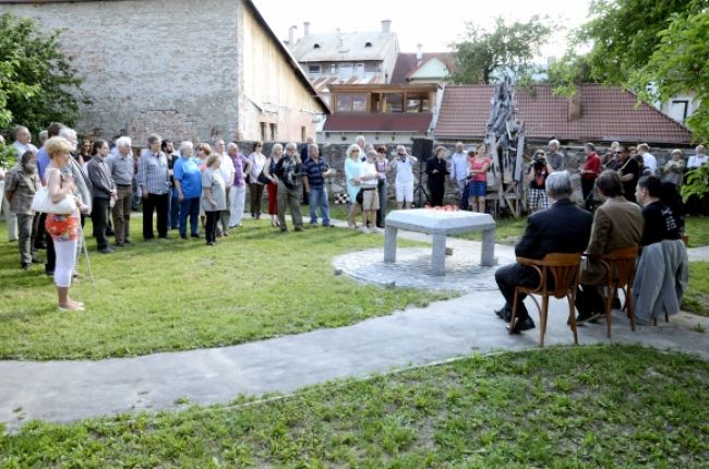 Disidenta Jána Langoša pripomína pamätník v Banskej Bystrici