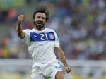 Video: Andrea Pirlo strelil na Maracane krásny gól