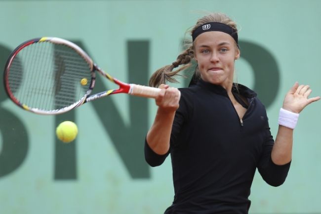 Karolína Schmiedlová zvládla vo Wimbledone úvodný zápas