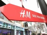 Zisk H&M analytikov prekvapil, expanduje na východ