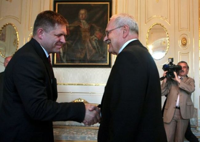 Robert Fico nechce opozícii utierať soplíky