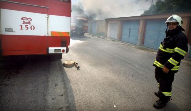 V Michalovciach horelo na polícii