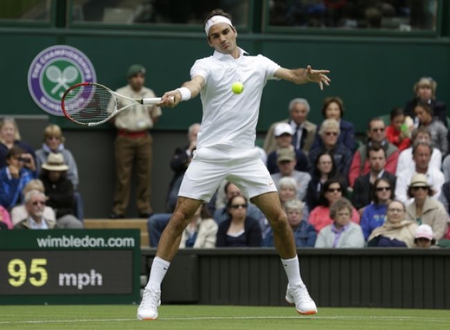 Roger Federer začal vo Wimbledone expresným víťazstvom