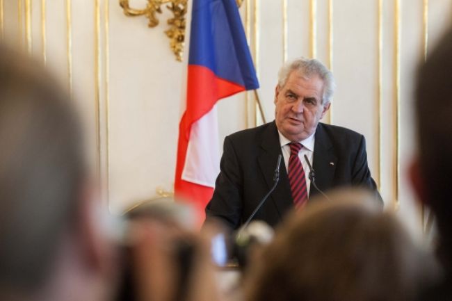 Miloš Zeman nedal Němcovej šancu, českú vládu zostaví Rusnok