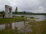 Pozdĺž Dunaja stále hrozia povodne, zrážky neustanú