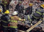 Video: Vo Philadelphii sa zrútila budova, umrelo šesť ľudí