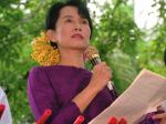 Su Ťij sa chce stať prezidentkou Mjanmarska