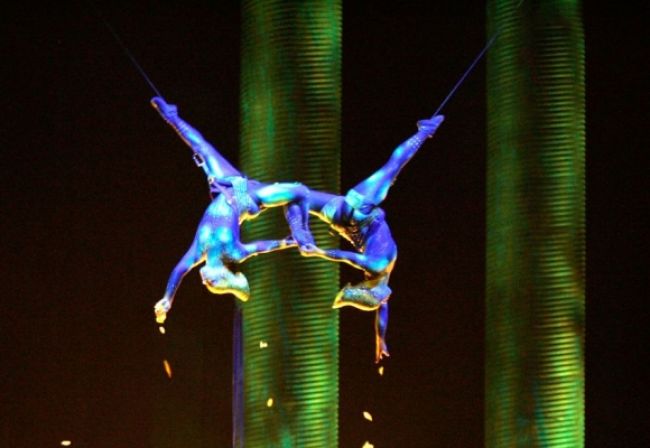 Video: Akrobatka Cirque Du Soleil sa zabila počas vystúpenia