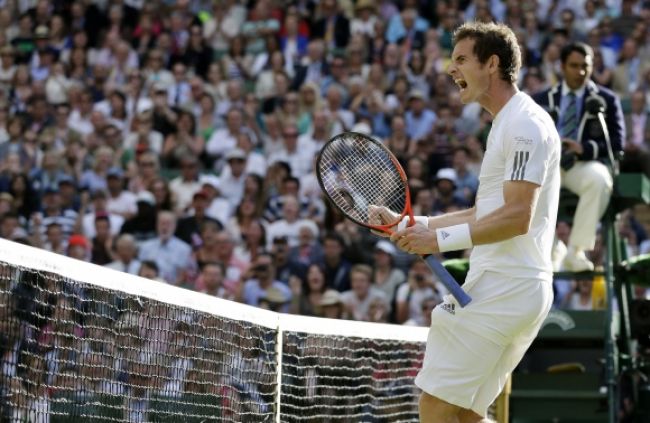 Brit Murray presvedčivo postúpil do štvrťfinále Wimbledonu