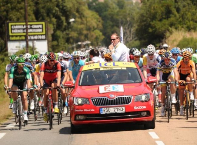 Úspešná premiéra modelu ŠKODA Superb na Tour de France