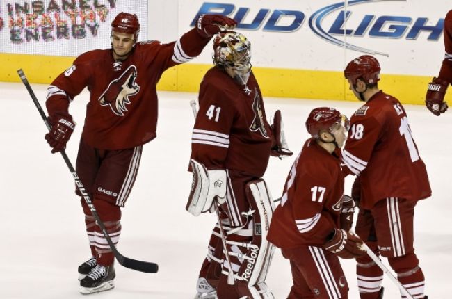 Phoenix Coyotes sa nebude sťahovať, ostáva v Glendale