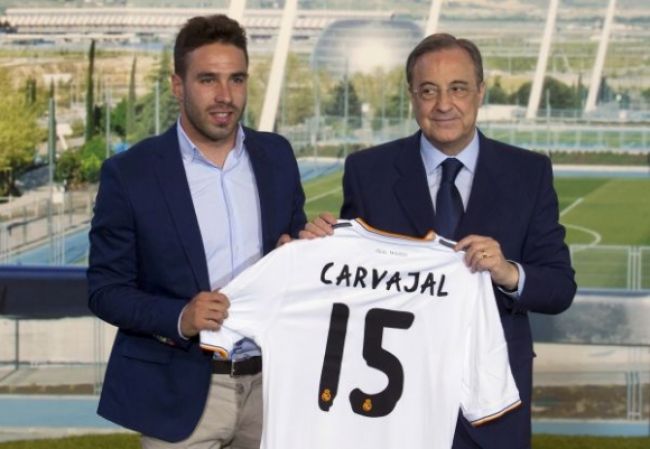 Real Madrid oficiálne predstavil obrancu Carvajala