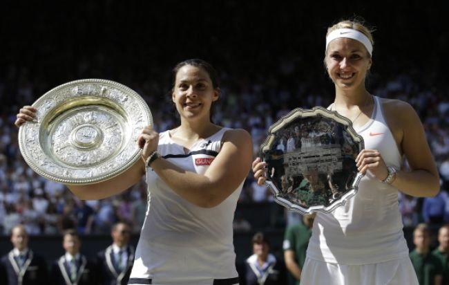 Marion Bartoliová vo finále Wimbledonu Lisickej nedala šancu