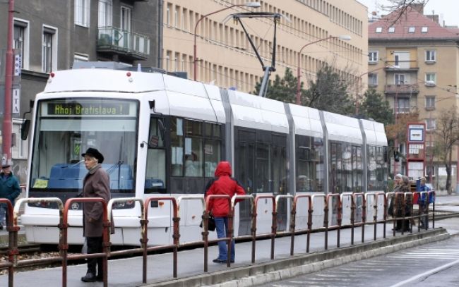 V Bratislave a v Košiciach sa skvalitní mestská doprava