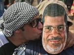 Egypťania vypočúvajú zosadeného prezidenta na tajnom mieste