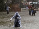 Povodňová India ohlásila tisícky mŕtvych, siroty odškodní