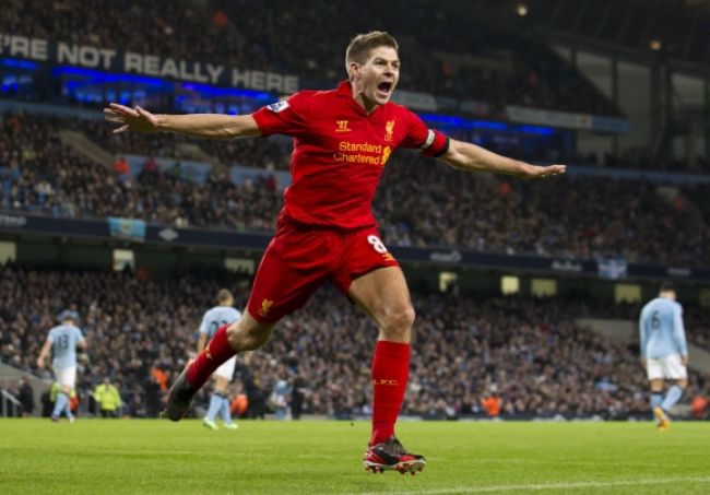 Kapitán anglickej reprezentácie Gerrard ostáva v Liverpoole