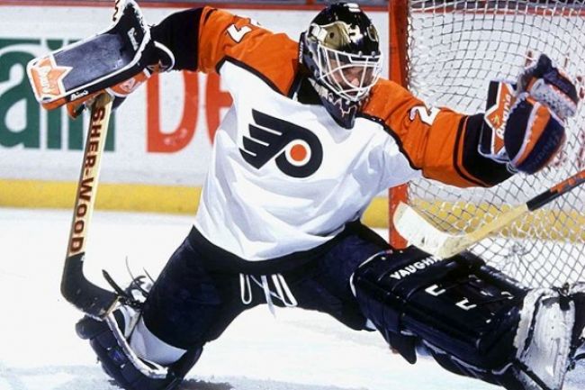 Ron Hextall sa po šiestich rokoch vrátil do Philadelphie