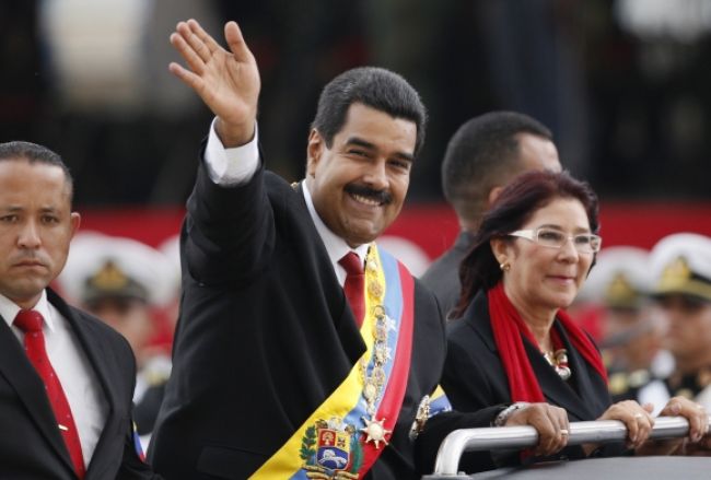 Venezuelský prezident Maduro sa oženil so staršou priateľkou