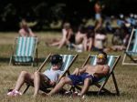 Tradične daždivú Britániu trápia vysoké horúčavy