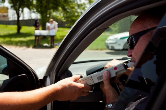 Vodiči pozor, Maďari sprísnili tresty za alkohol