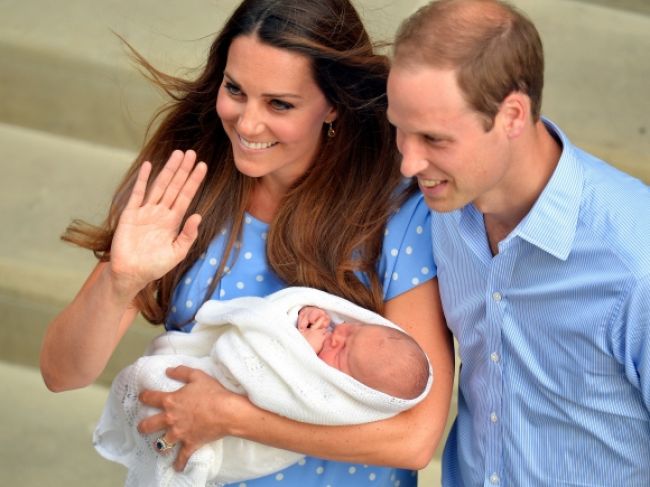 Princ William s manželkou Kate ukázali svetu syna