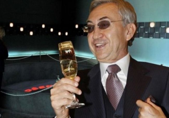 Druhého najbohatšieho Srba pustili na rekordne vysokú kauciu