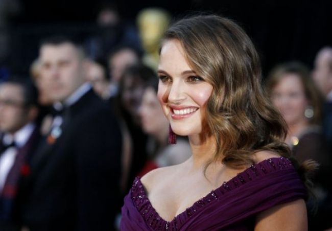 Natalie Portman údajne plánuje svoj režisérsky debut