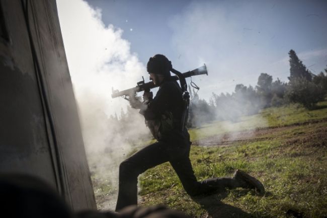 Palestínsky utečenecký tábor v Damasku sa stal bojiskom