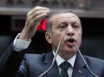 Turecký premiér zvažuje žalobu na denník Times