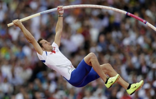 Olympijský šampión márne atakoval Bubku, jeho rekord odolal