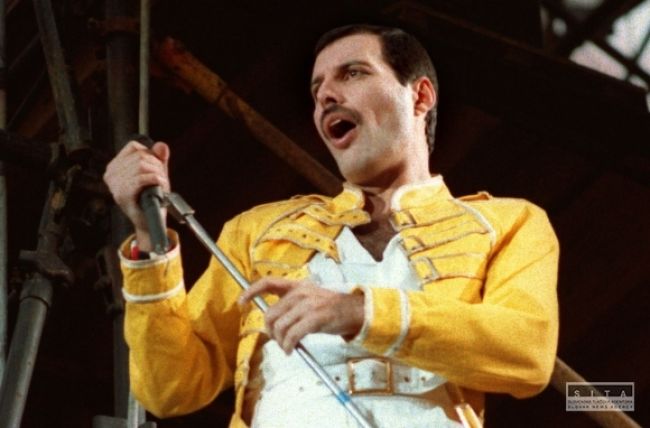 Duetá Freddieho Mercuryho a Michaela Jacksona vyjdú na jeseň