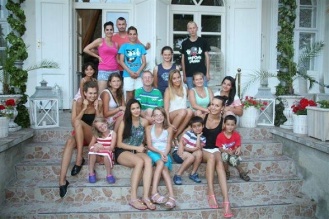 Finalistky Miss Slovensko relaxujú s deťmi z detského domova
