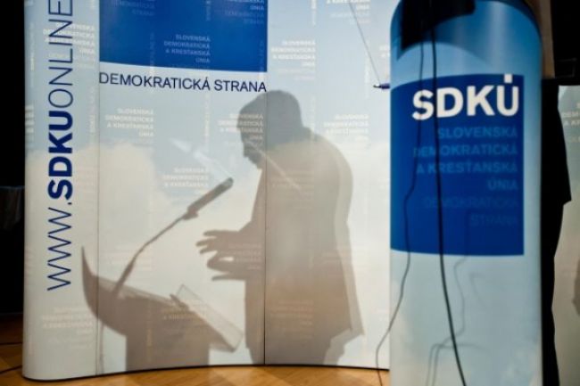 SDKÚ-DS pripravuje etický kódex pre členov strany