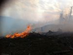 Hasiči dostali pod kontrolu lesný požiar nad Betliarom