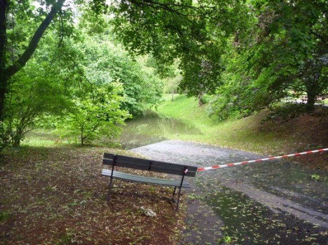 V rybníku v okrese Veľký Krtíš našli mŕtvu ženu