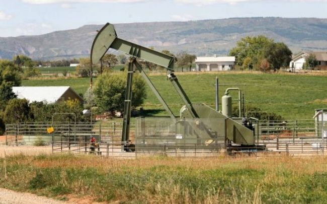 Ceny ropy opäť poklesli, zlato zdraželo