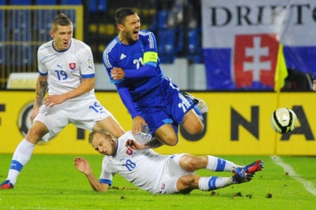 Slováci vybojovali s novým trénerom proti favoritovi remízu