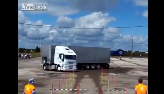 Video: Frajer s kamiónom